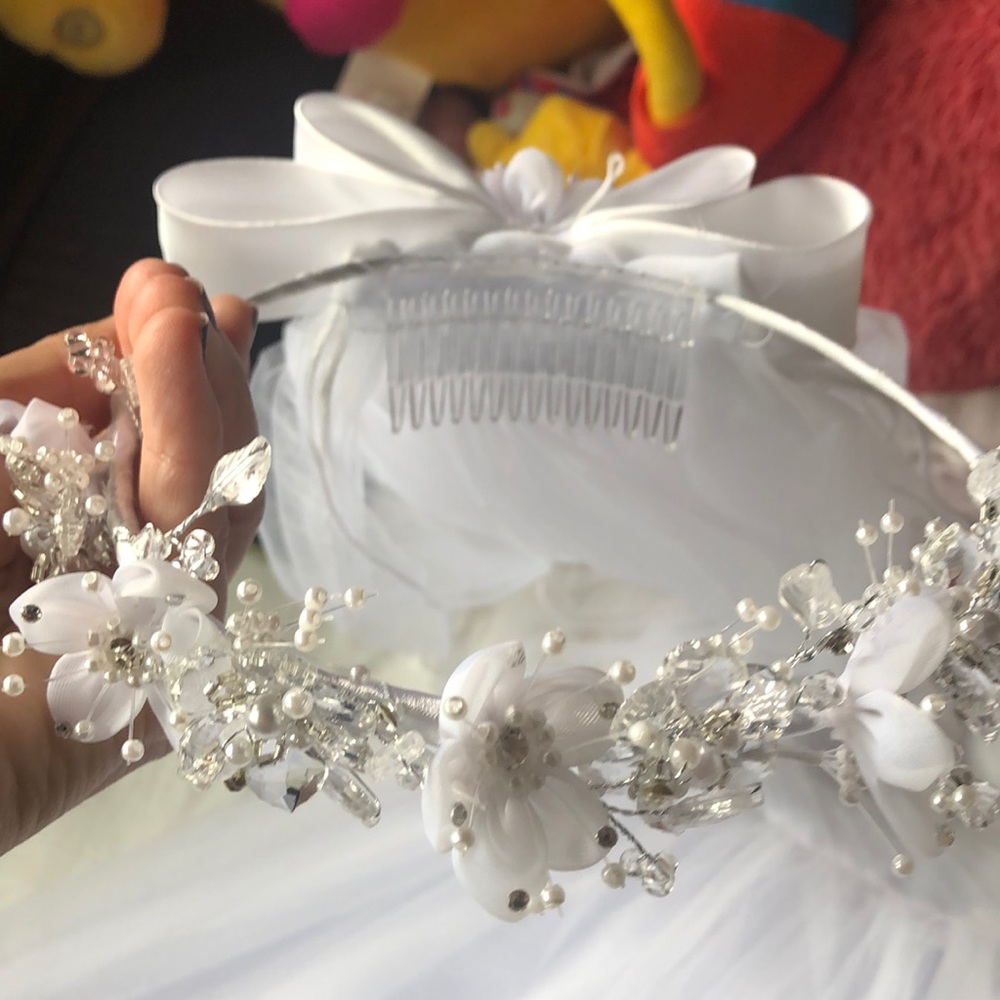 Crown - Picture 2 of 3